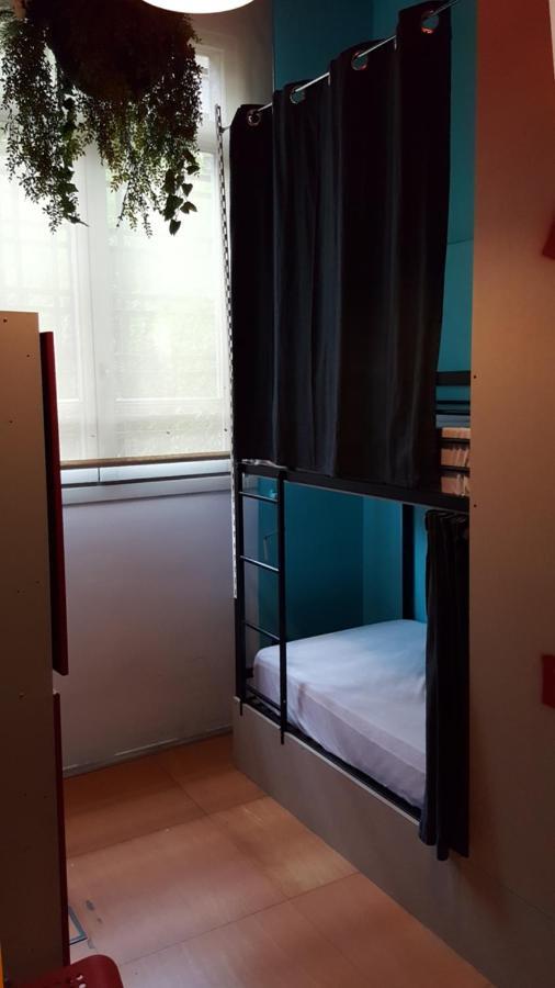 Urban Hostel Madrid Exterior photo